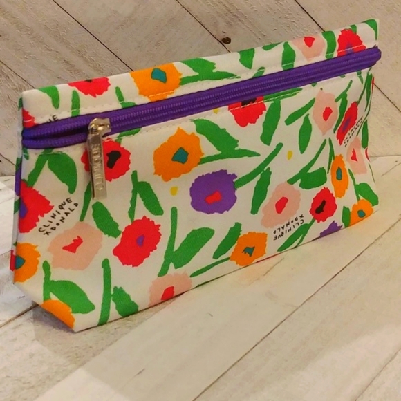 NEW Clinique Floral Cosmetic Bag - Picture 1 of 6